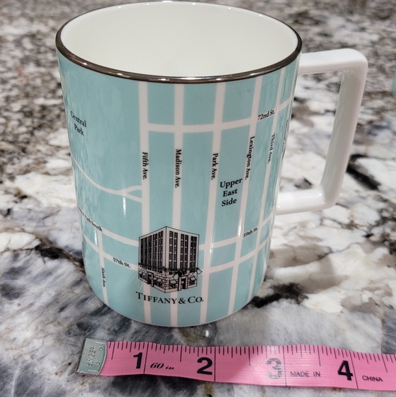 TIFFANY & CO. Manhattan Mug Fine Bone China Map of New York Serial Number Set - Picture 12 of 12